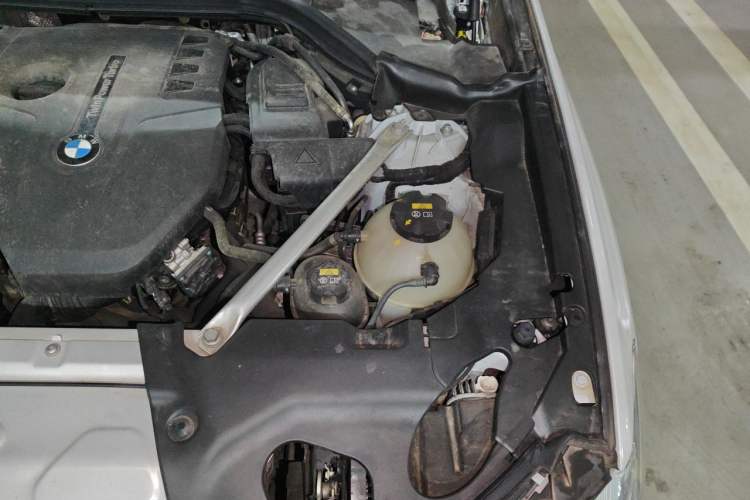 Used BMW X3 2020 xDrive25i Luxury Package Engine Bay Left