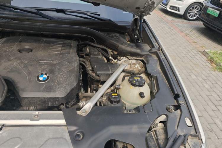 Used BMW X3 2020 xDrive28i Luxury Package Engine Bay Left