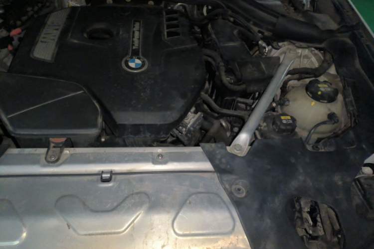 Used BMW X3 2020 xDrive25i Luxury Package Engine Bay Left