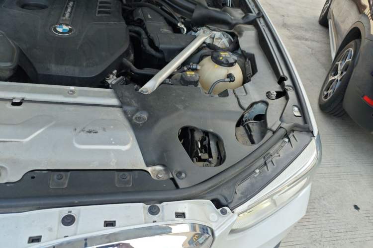 Used BMW X3 2020 xDrive25i Luxury Package Engine Bay Left
