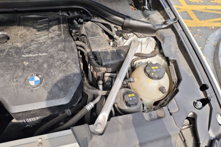 Used BMW X3 2020 xDrive28i Luxury Package Engine Bay Left