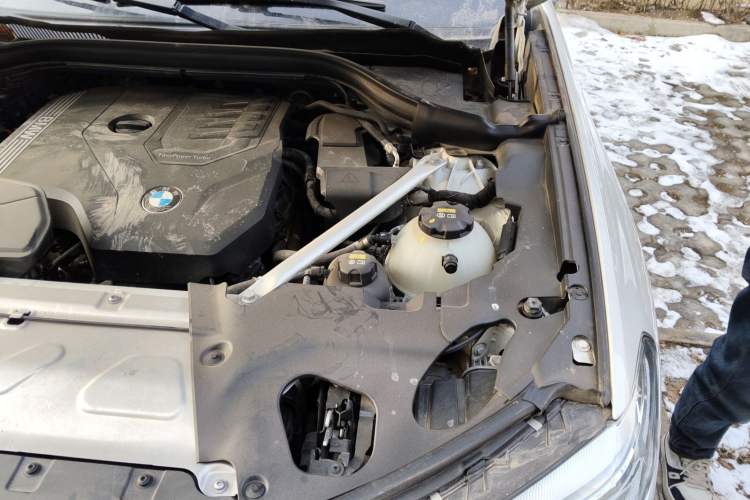 Used BMW X3 2020 xDrive28i Luxury Package Engine Bay Left