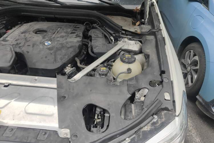 Used BMW X3 2020 xDrive25i Luxury Package Engine Bay Left