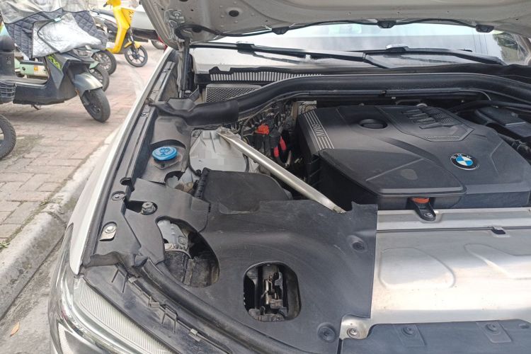 Used BMW X3 2020 xDrive28i Luxury Package Engine Bay Right