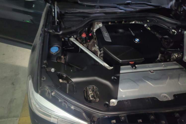 Used BMW X3 2020 xDrive25i M Sport Package Engine Bay Right