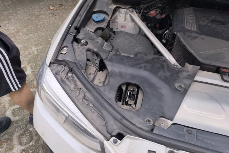 Used BMW X3 2020 xDrive25i M Sport Package Engine Bay Right