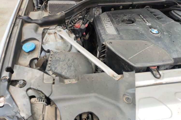 Used BMW X3 2020 xDrive25i Luxury Package Engine Bay Right