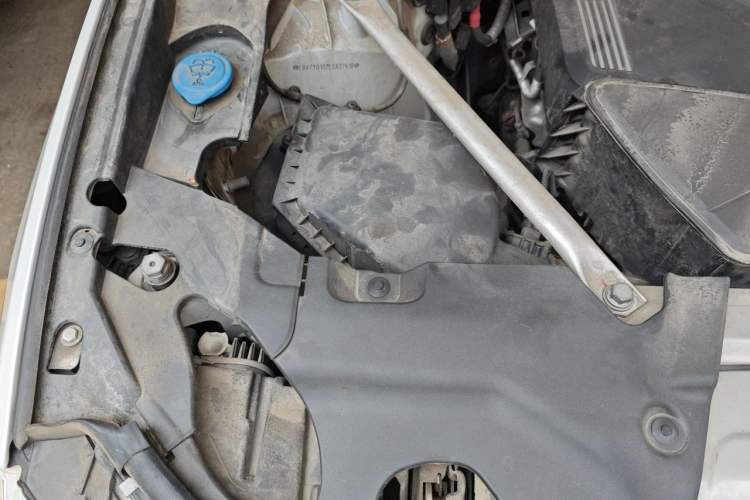 Used BMW X3 2020 xDrive28i Luxury Package Engine Bay Right