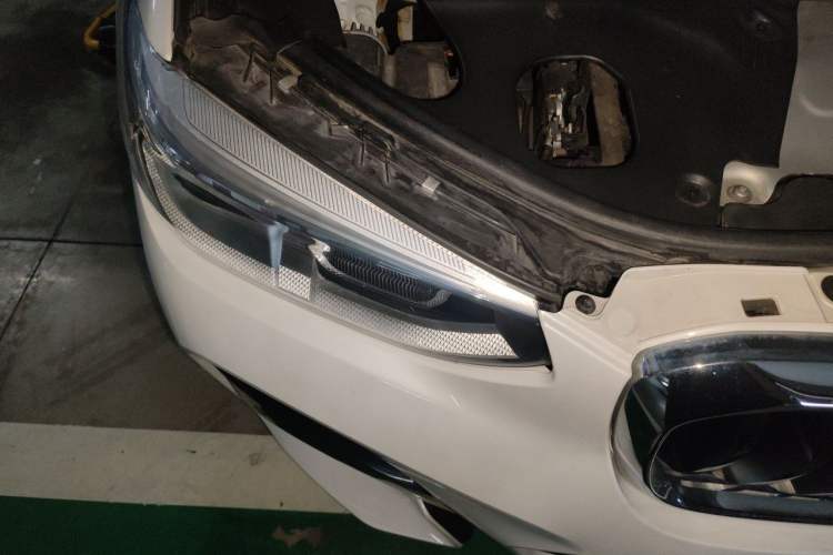 Used BMW X3 2020 xDrive28i M Sport Package Engine Bay Right