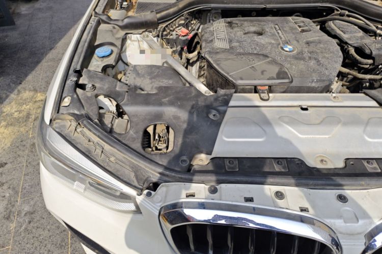Used BMW X3 2020 xDrive25i M Sport Package Engine Bay Right
