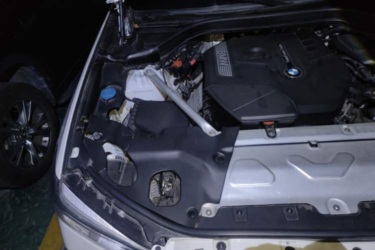 Used BMW X3 2020 xDrive28i Luxury Package Engine Bay Right