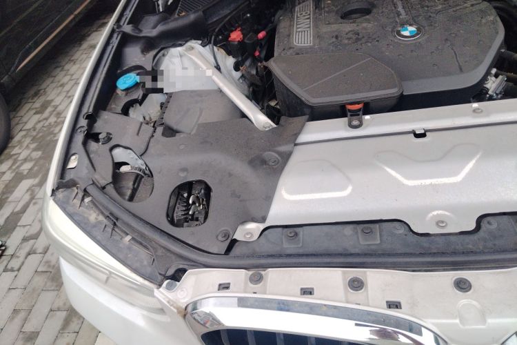 Used BMW X3 2020 xDrive25i M Sport Package Engine Bay Right