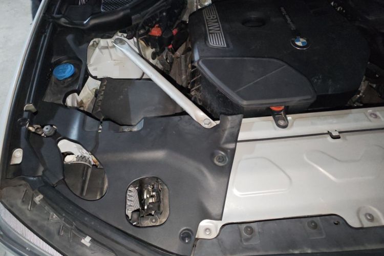 Used BMW X3 2020 xDrive25i Luxury Package Engine Bay Right