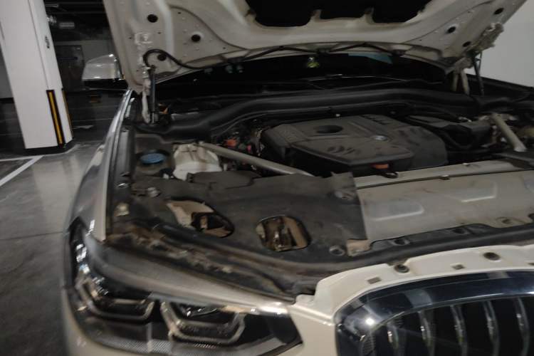 Used BMW X3 2020 xDrive25i Luxury Package Engine Bay Right