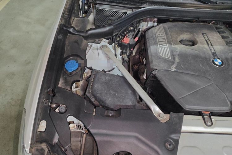 Used BMW X3 2020 xDrive25i Luxury Package Engine Bay Right