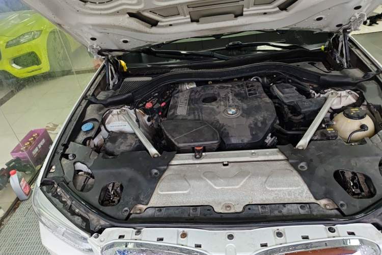 Used BMW X3 2020 xDrive28i Luxury Package Engine Bay Right