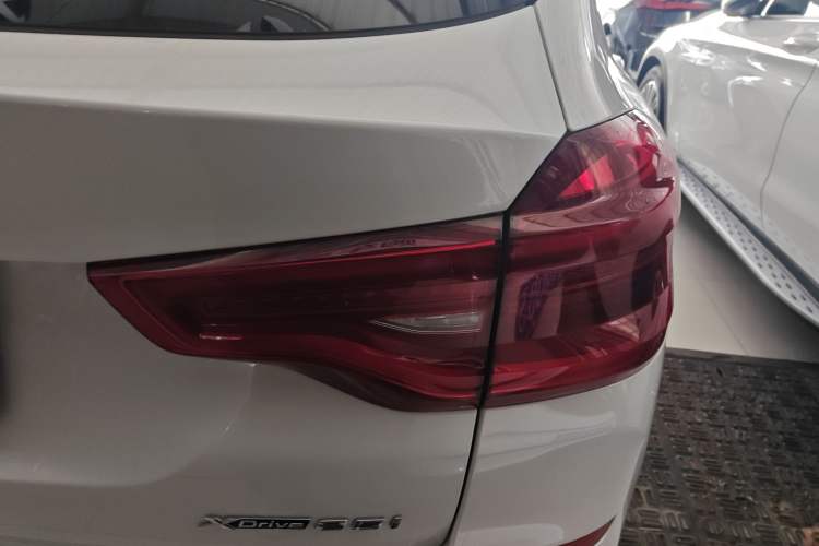 Used BMW X3 2020 xDrive25i M Sport Package Exterior 3