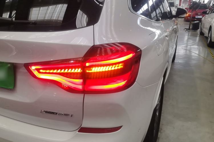Used BMW X3 2020 xDrive25i M Sport Package Exterior 3
