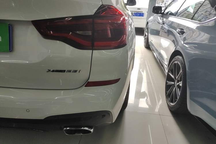 Used BMW X3 2020 xDrive25i M Sport Package Exterior 3