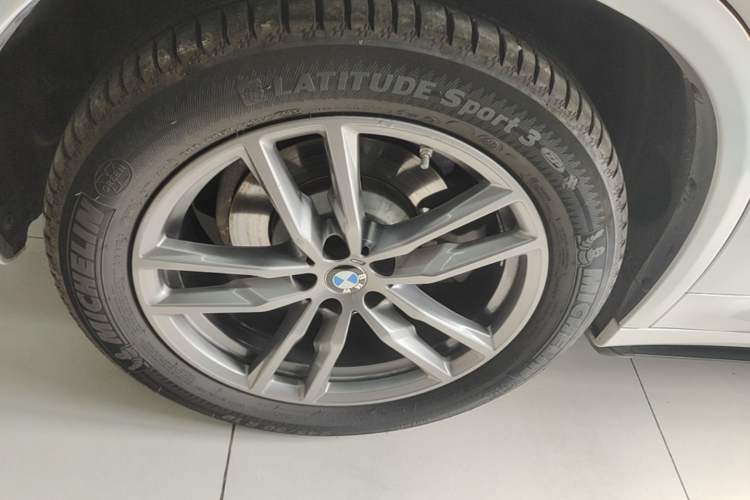 Used BMW X3 2020 xDrive25i M Sport Package Exterior 5