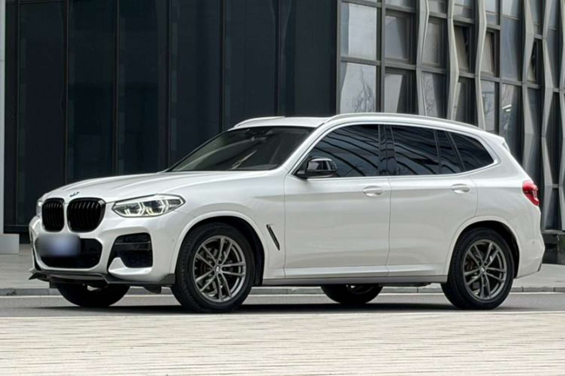 Used BMW X3 2020 xDrive25i M Sport Package Front Left 45 Deg
