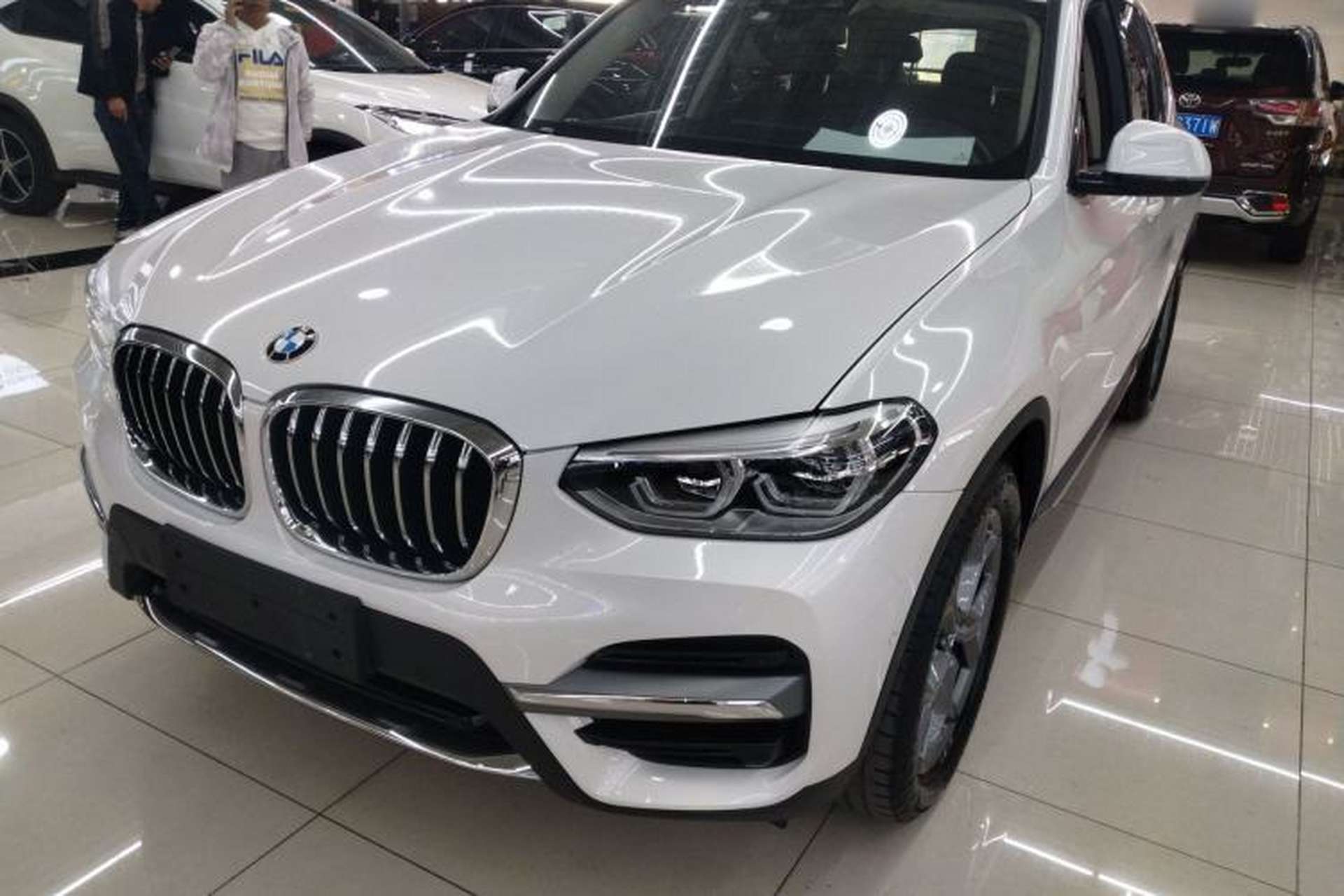 Used BMW X3 2020 xDrive28i Luxury Package Front Left 45 Deg