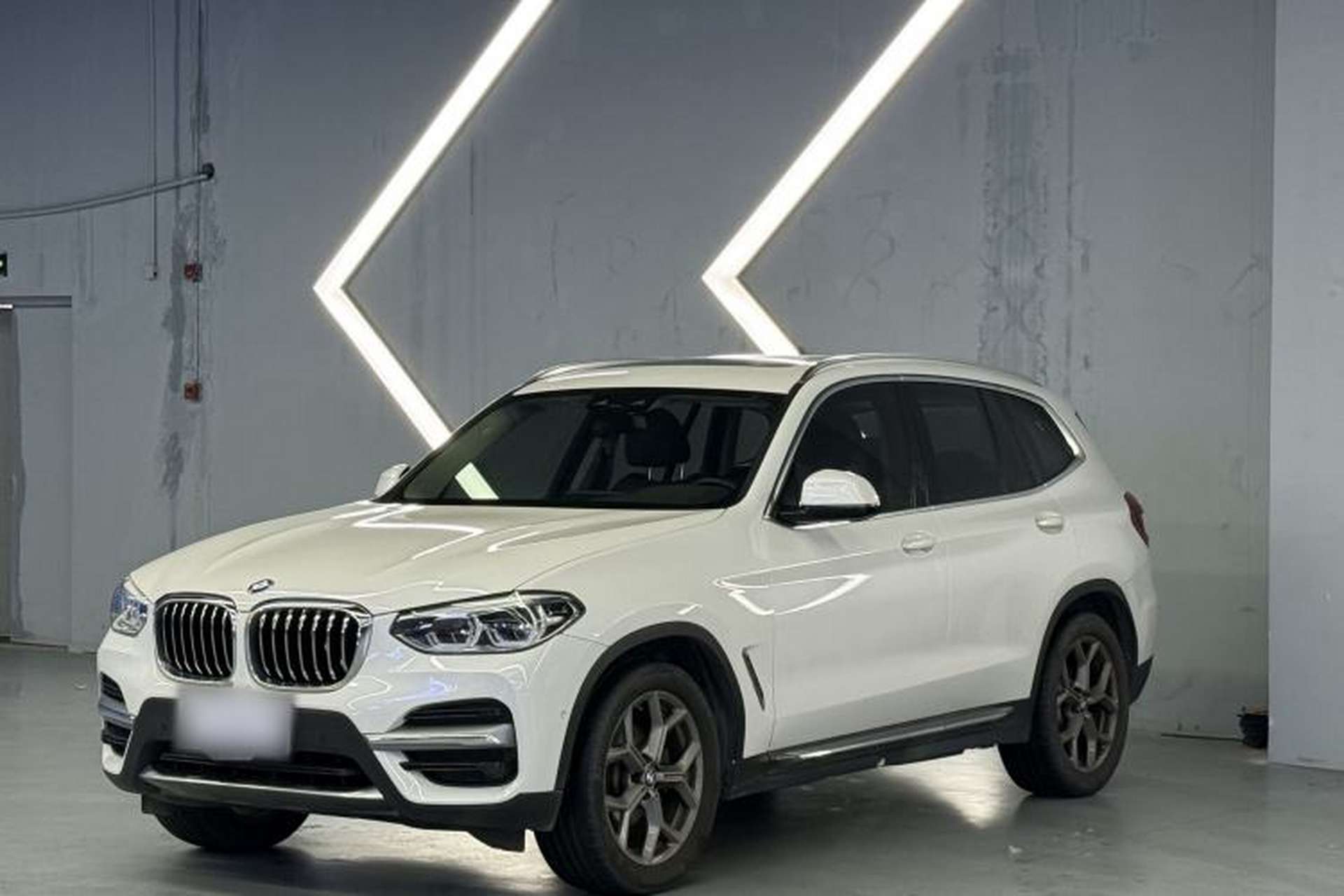 Used BMW X3 2020 xDrive28i Luxury Package Front Left 45 Deg