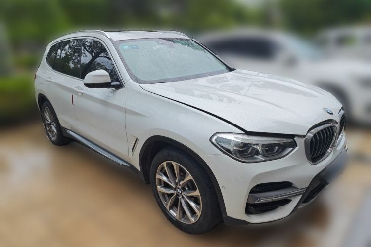 Used BMW X3 2020 xDrive25i Luxury Package Front Right 45 Deg