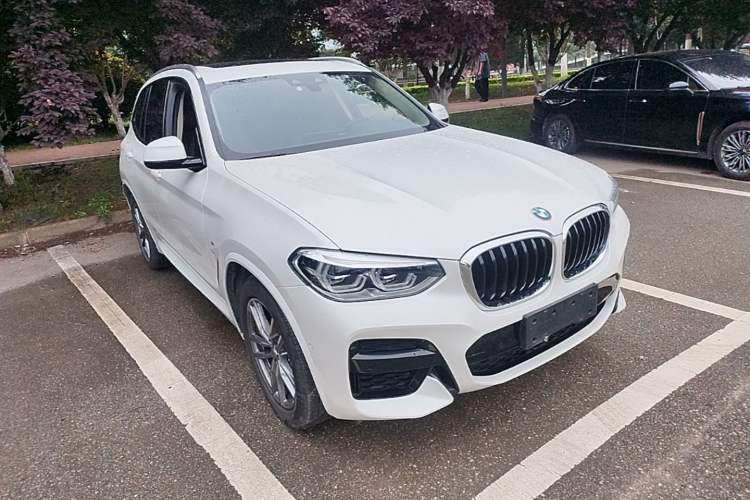 Used BMW X3 2020 xDrive25i M Sport Package Front Right 45 Deg