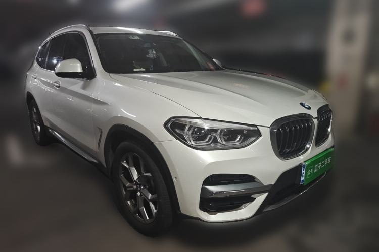Used BMW X3 2020 xDrive28i Luxury Package Front Right 45 Deg