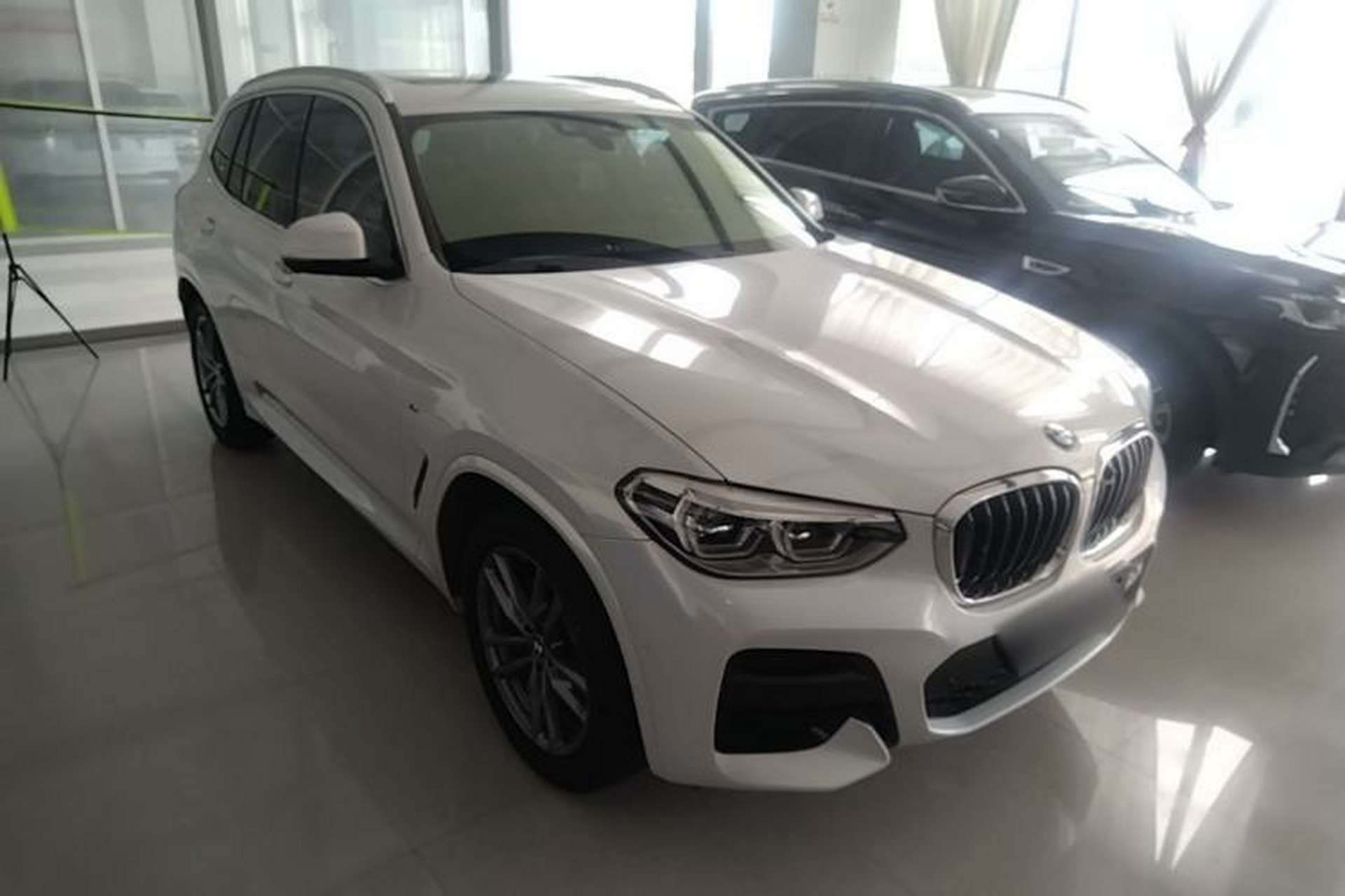 Used BMW X3 2020 xDrive25i M Sport Package Front Right 45 Deg