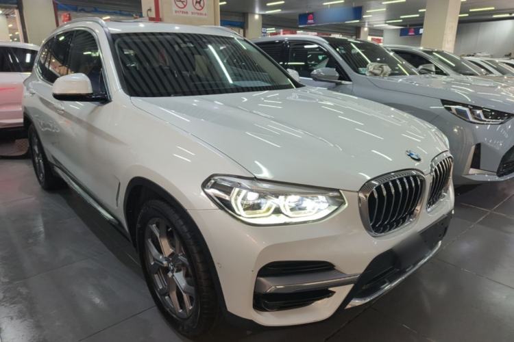 Used BMW X3 2020 xDrive28i Luxury Package Front Right 45 Deg
