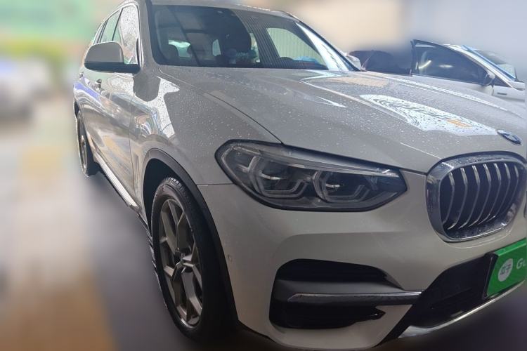 Used BMW X3 2020 xDrive28i Luxury Package Front Right 45 Deg