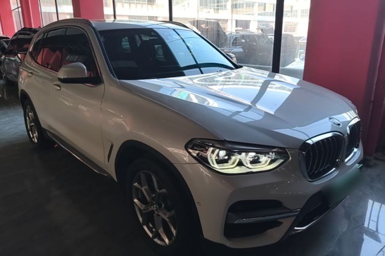 Used BMW X3 2020 xDrive28i Luxury Package Front Right 45 Deg