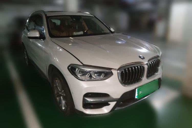 Used BMW X3 2020 xDrive25i Luxury Package Front Right 45 Deg