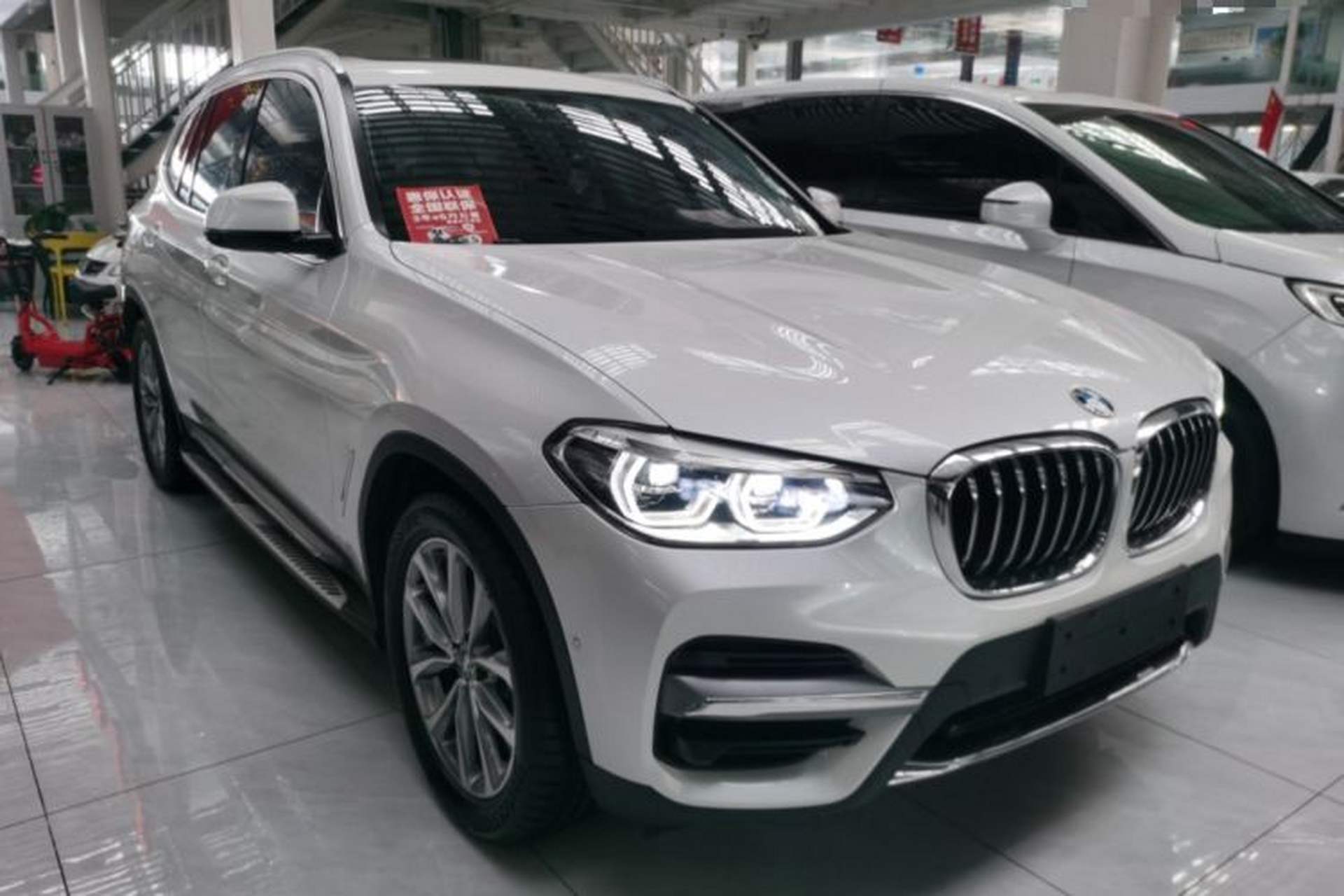 Used BMW X3 2020 xDrive25i Luxury Package Front Right 45 Deg