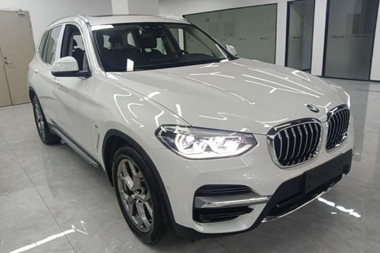 Used BMW X3 2020 xDrive28i Luxury Package Front Right 45 Deg