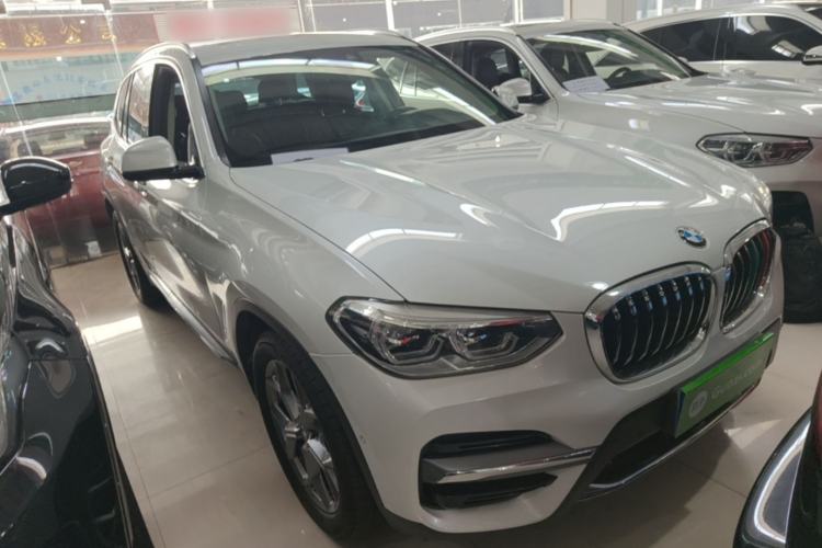 Used BMW X3 2020 xDrive28i Luxury Package Front Right 45 Deg