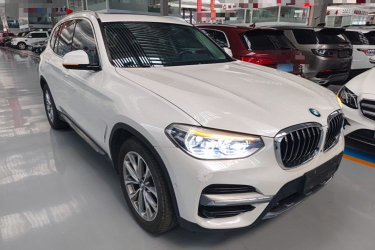 Used BMW X3 2020 xDrive25i Luxury Package Front Right 45 Deg
