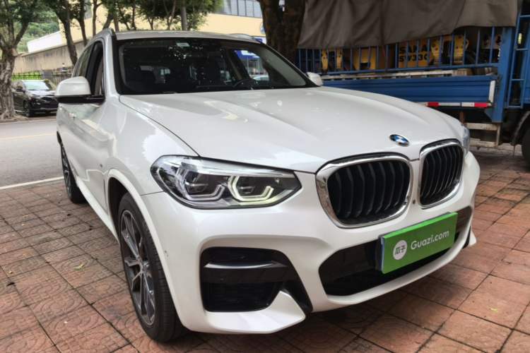 Used BMW X3 2020 xDrive30i Luxury Model with M Sport Package Front Right 45 Deg