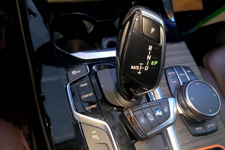 Used BMW X3 2020 xDrive28i Luxury Package Gear Lever