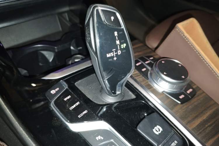 Used BMW X3 2020 xDrive28i Luxury Package Gear Lever