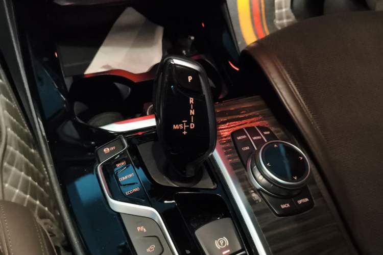Used BMW X3 2020 xDrive28i Luxury Package Gear Lever