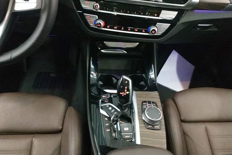 Used BMW X3 2020 xDrive28i Luxury Package Gear Lever