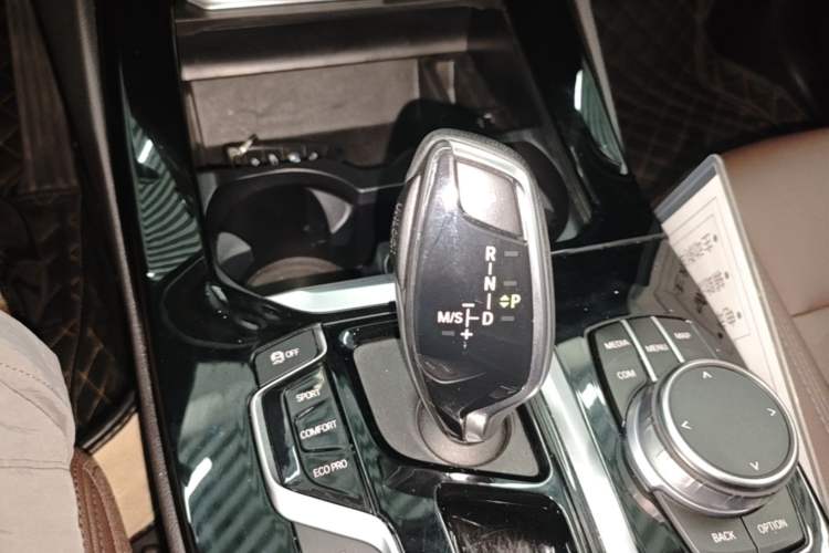 Used BMW X3 2020 xDrive25i Luxury Package Gear Lever