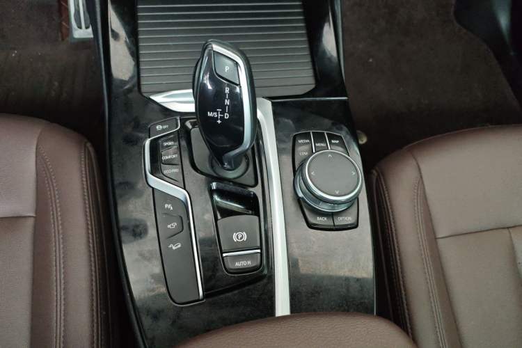 Used BMW X3 2020 xDrive25i M Sport Package Gear Lever