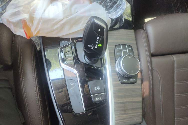 Used BMW X3 2020 xDrive28i Luxury Package Gear Lever