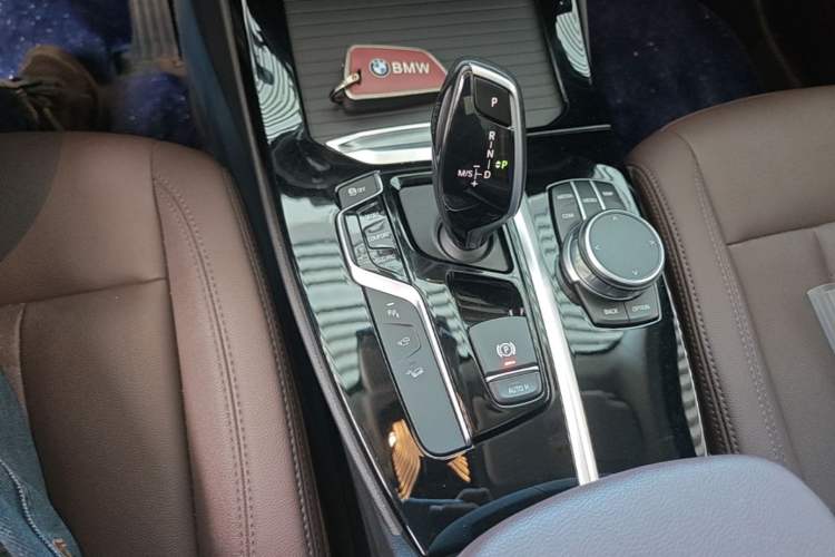 Used BMW X3 2020 xDrive25i Luxury Package Gear Lever