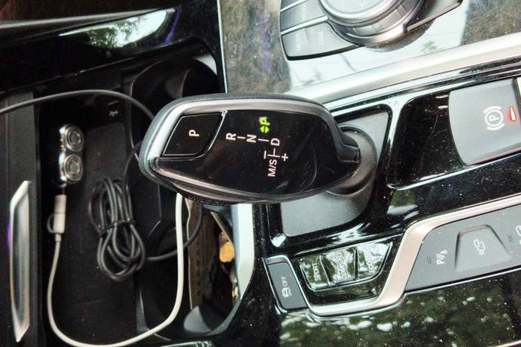 Used BMW X3 2020 xDrive28i Luxury Package Gear Lever