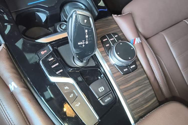 Used BMW X3 2020 xDrive28i Luxury Package Gear Lever